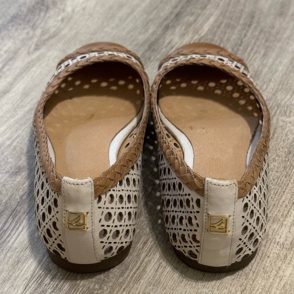 Sperry Top Slider Laser Cut Leather Ballet Flats White & Tan SZ 7 EUC WORN ONCE - Picture 6 of 11